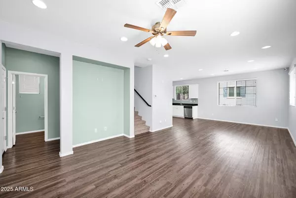 Phoenix, AZ 85035,2534 N 73RD Drive
