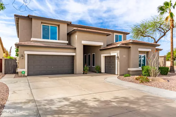 Gilbert, AZ 85295,847 E DEL RIO Street
