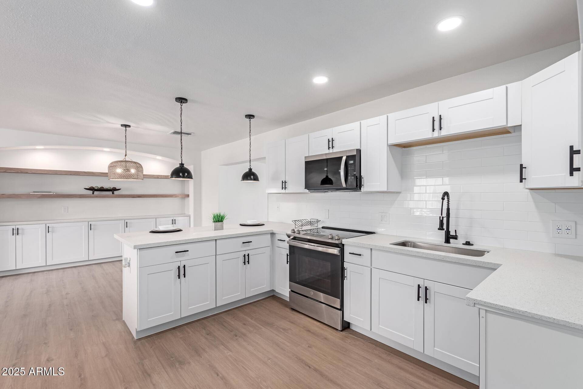 Mesa, AZ 85202,1649 W CARMEL Avenue