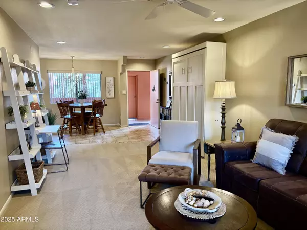 Phoenix, AZ 85032,12222 N PARADISE VILLAGE Parkway #321