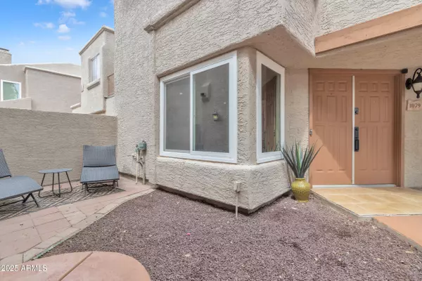Mesa, AZ 85210,2834 S Extension Road #1079
