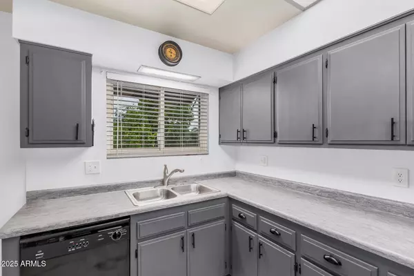 Sun City, AZ 85351,9920 W CROSBY Circle