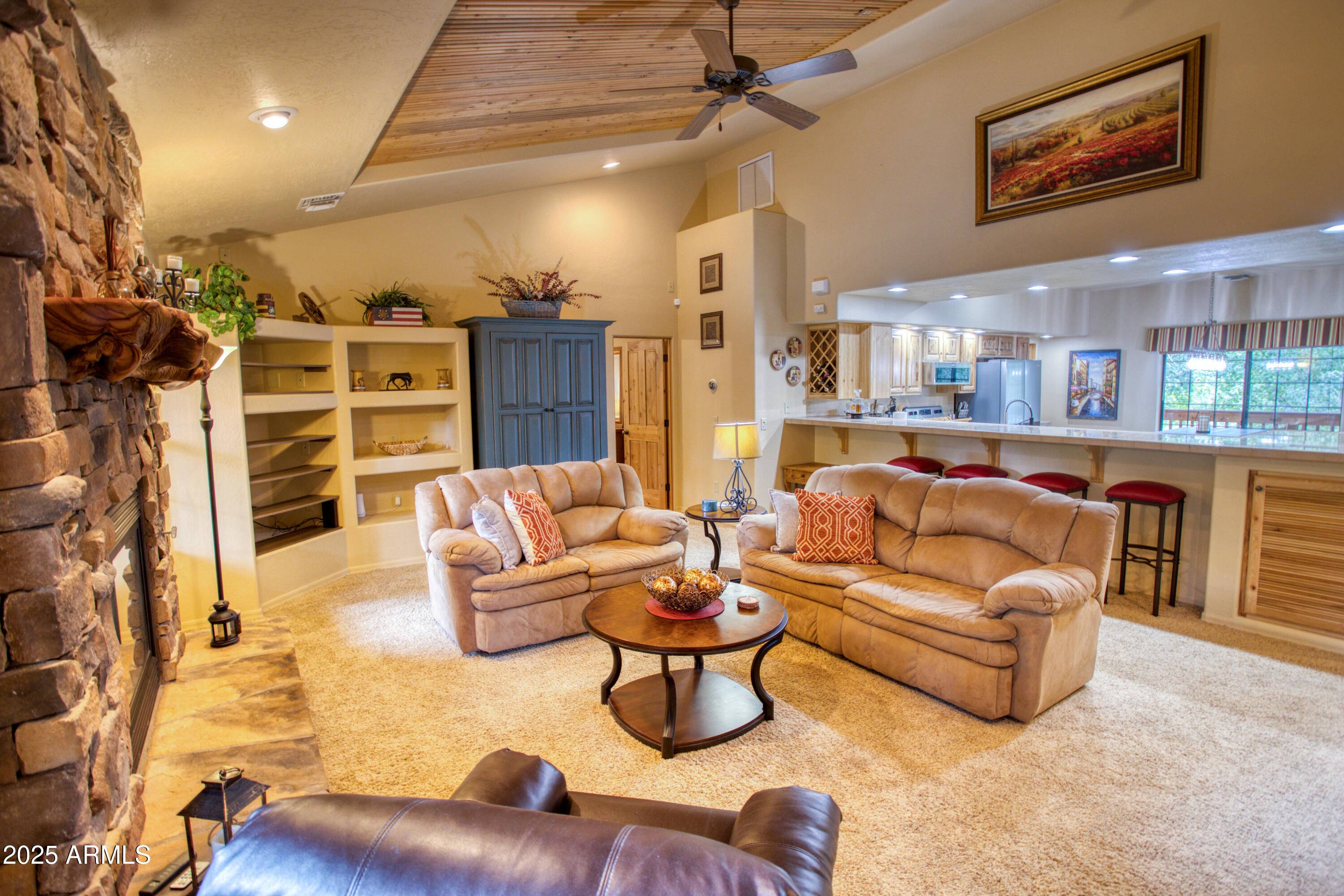 Pinetop, AZ 85935,2135 NORTHWIND Drive #22