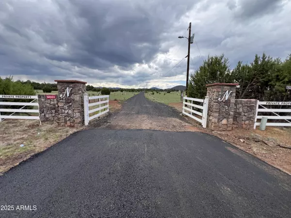 6 N 3242 Road, Vernon, AZ 85940