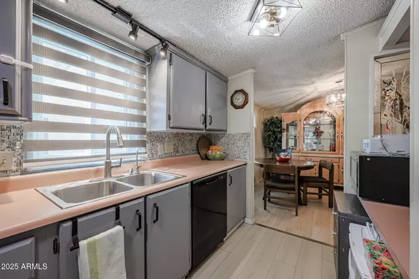 Glendale, AZ 85302,8401 N 67th Avenue #97