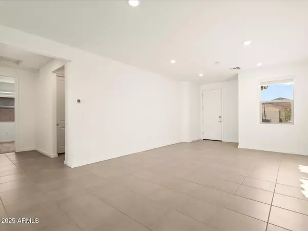 San Tan Valley, AZ 85144,35459 N SEEDLING Street