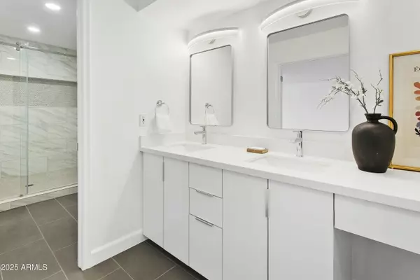 Tempe, AZ 85283,1052 E SANDPIPER Drive