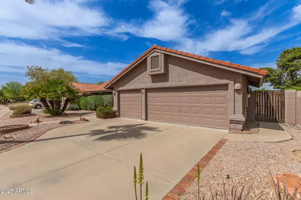 Mesa, AZ 85205,5552 E ENROSE Street