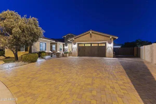 Chandler, AZ 85286,3381 E AZALEA Drive