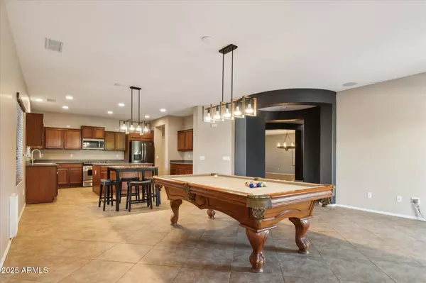 San Tan Valley, AZ 85140,708 E VOLK Lane