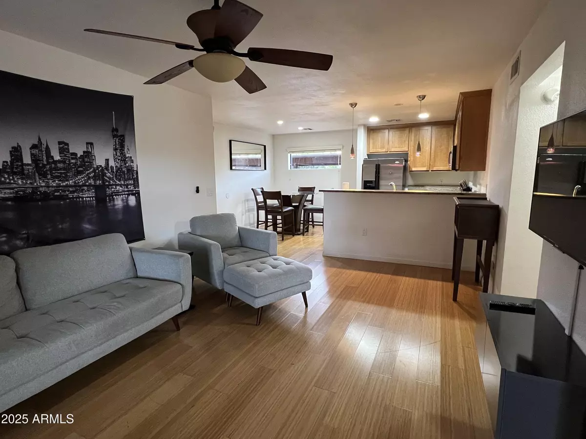 Phoenix, AZ 85032,4704 E PARADISE VILLAGE Parkway N #129