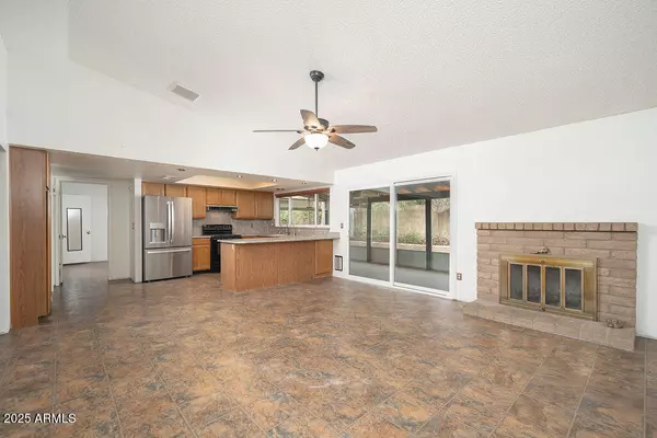 1014 W Hononegh Drive Phoenix, AZ 85027