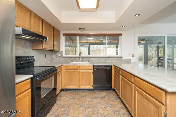 1014 W Hononegh Drive Phoenix, AZ 85027