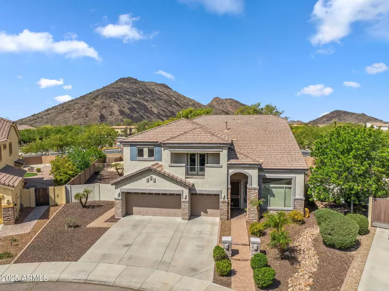 5042 W LARIAT Lane, Phoenix, AZ 85083