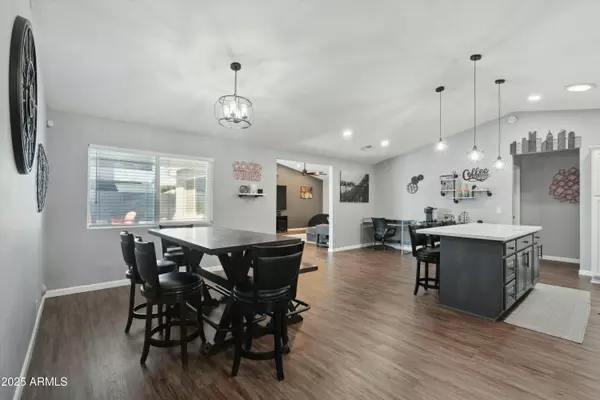 Glendale, AZ 85302,10010 N 64TH Avenue