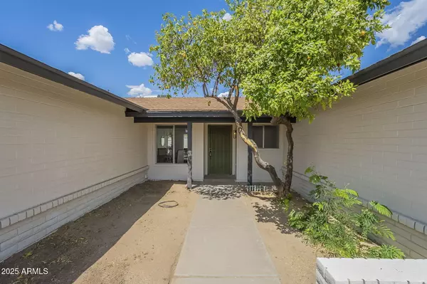 Glendale, AZ 85304,5736 W SHANGRI LA Road