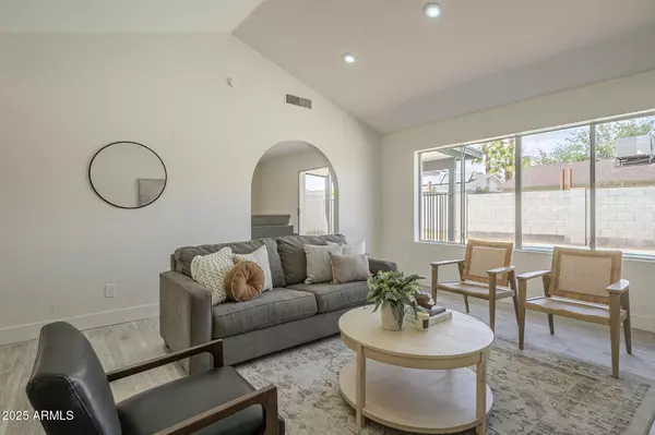 Glendale, AZ 85304,5736 W SHANGRI LA Road