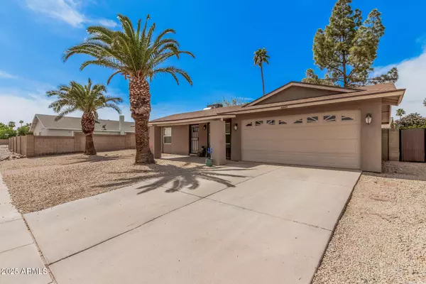 4445 E COCONINO Street, Phoenix, AZ 85044