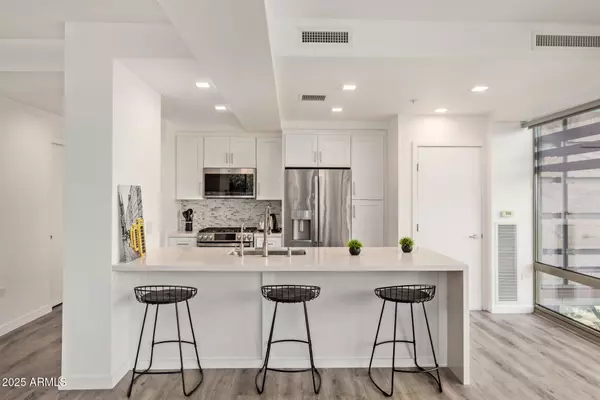 Scottsdale, AZ 85251,7131 E RANCHO VISTA Drive #3005