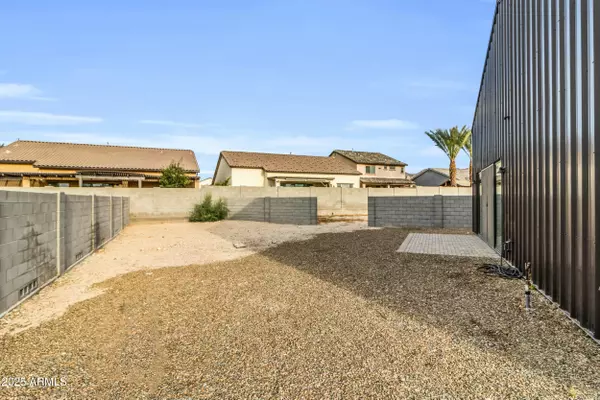 908 W CALDWELL Street Phoenix, AZ 85041
