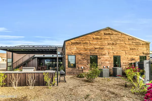 908 W CALDWELL Street Phoenix, AZ 85041