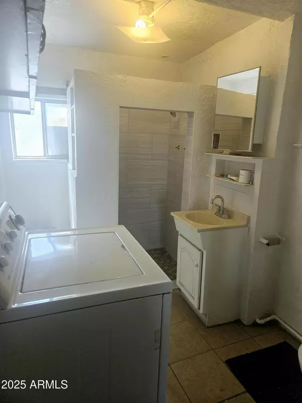 Miami, AZ 85539,512 W PINTO Street