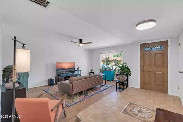 Phoenix, AZ 85021,1643 W HARMONT Drive