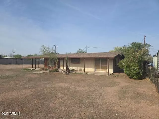1210 S DESERT VIEW Drive, Apache Junction, AZ 85120