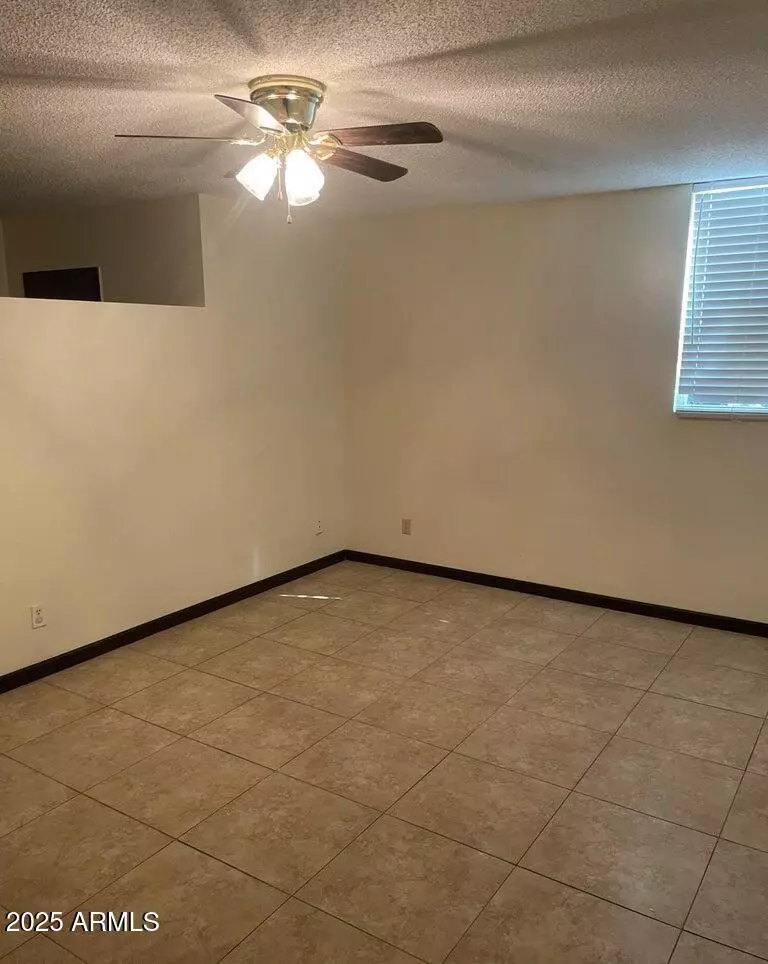 Phoenix, AZ 85014,6767 N 7TH Street #106