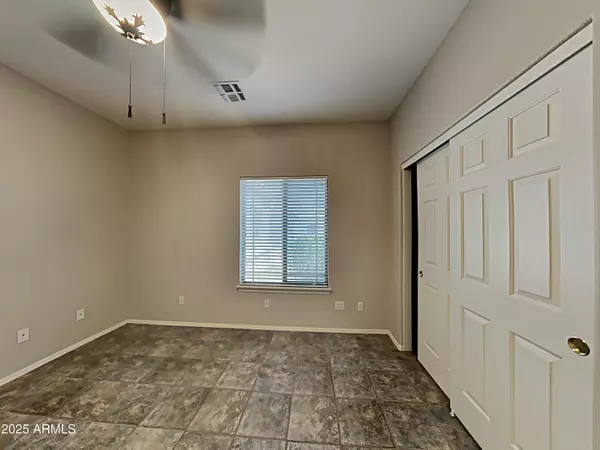 2600 E LA COSTA Drive Chandler, AZ 85249