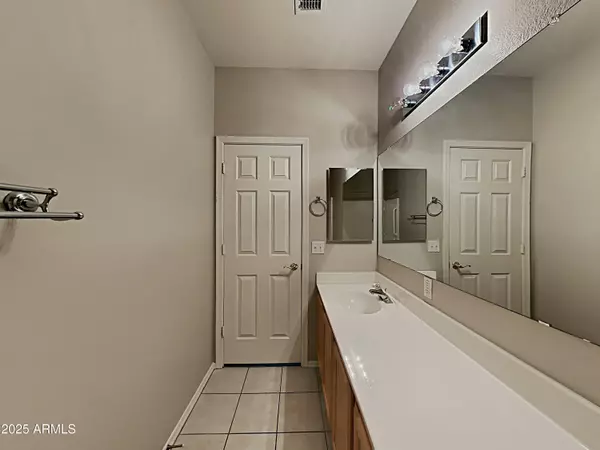 2600 E LA COSTA Drive Chandler, AZ 85249