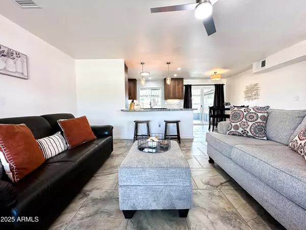 Sun City, AZ 85351,9611 W GLEN OAKS Circle