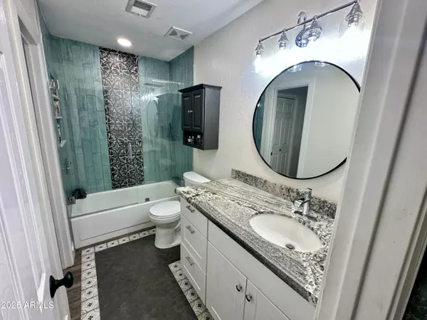 Phoenix, AZ 85027,2117 W ROSE GARDEN Lane