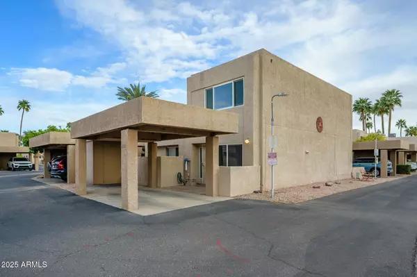 7827 E Parkview Drive, Mesa, AZ 85208