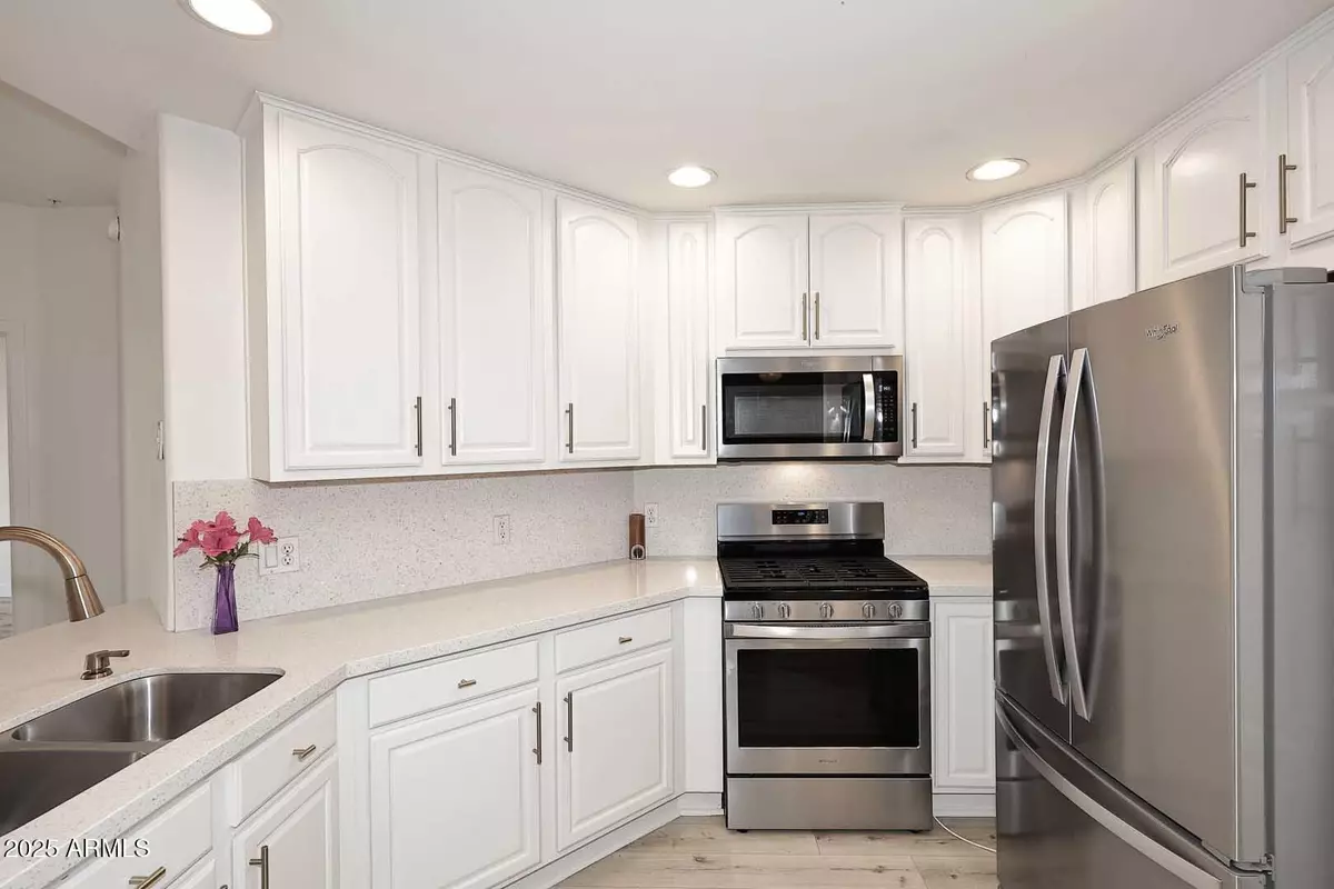 Phoenix, AZ 85054,5350 E DEER VALLEY Drive #2435