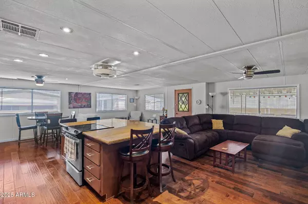 2609 W Southern Avenue #335, Tempe, AZ 85282