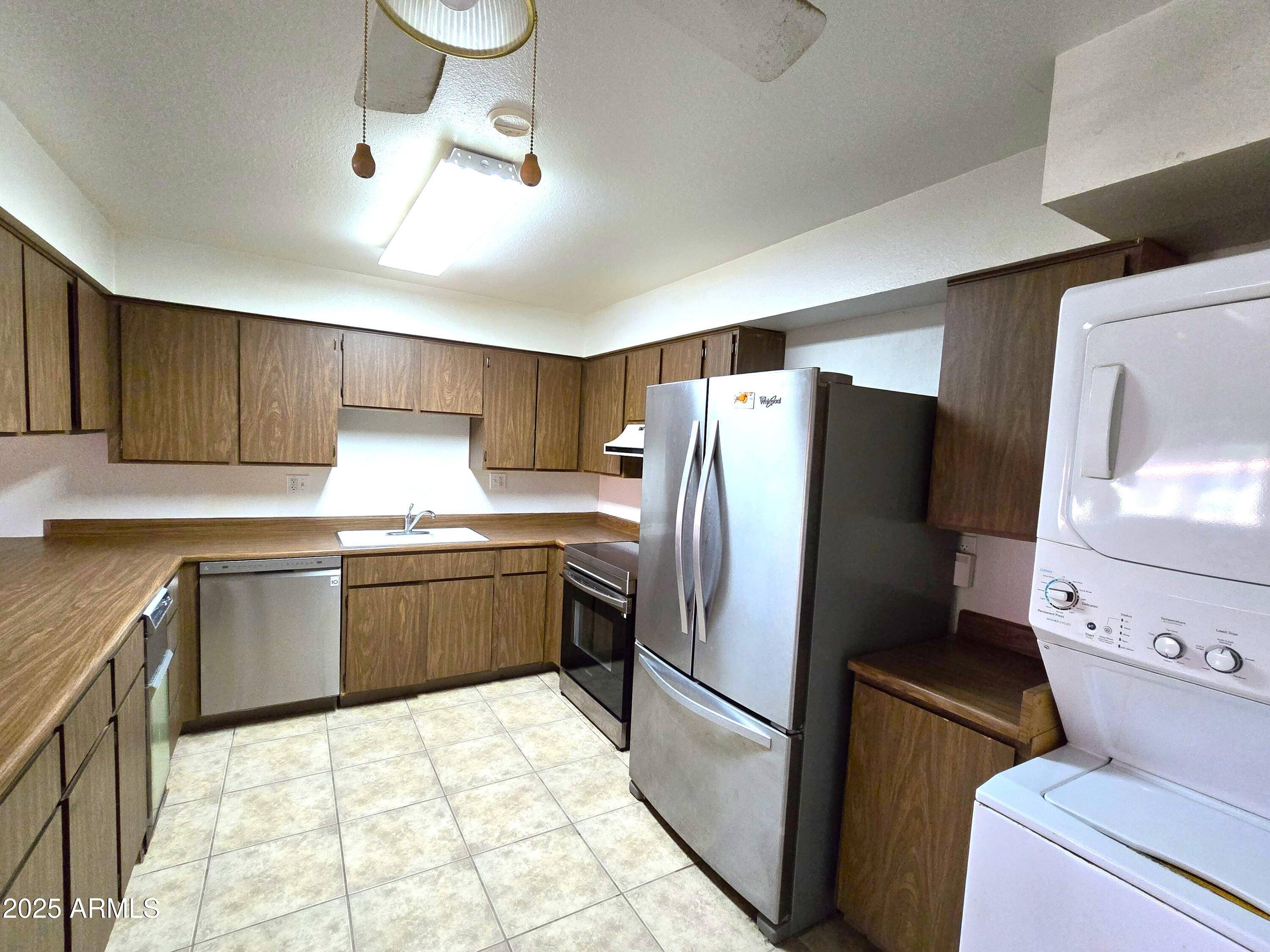 Mesa, AZ 85201,141 N Date -- #7