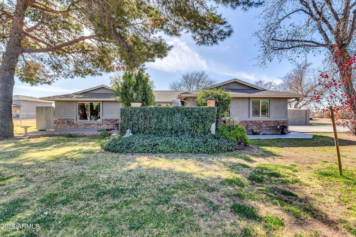 Gilbert, AZ 85297,2017 E WILLIS Road