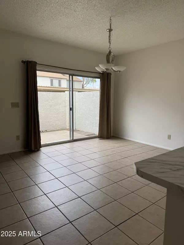 Phoenix, AZ 85050,4114 E UNION HILLS Drive #1004