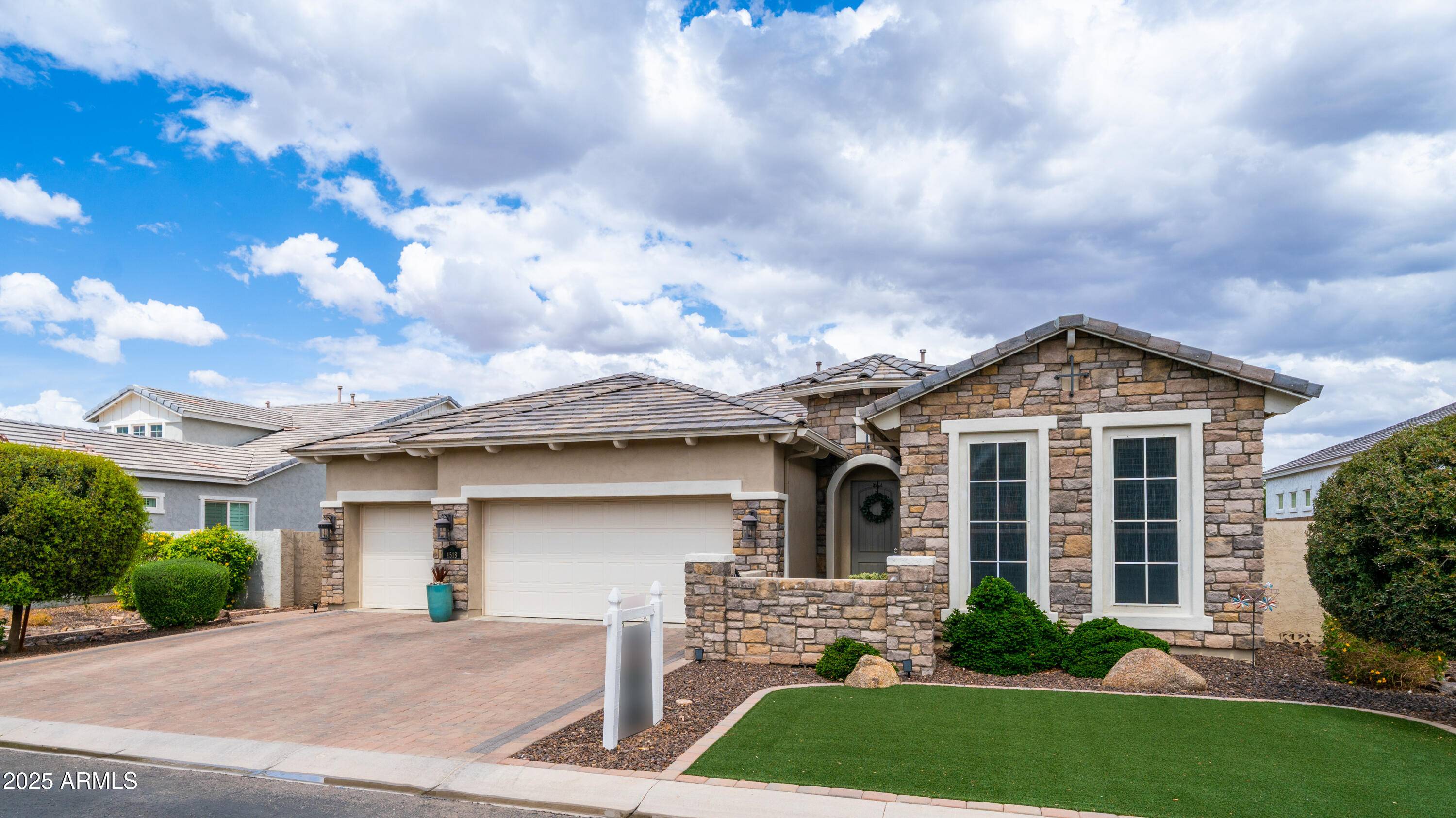 4518 E FOUNTAIN Street, Mesa, AZ 85205