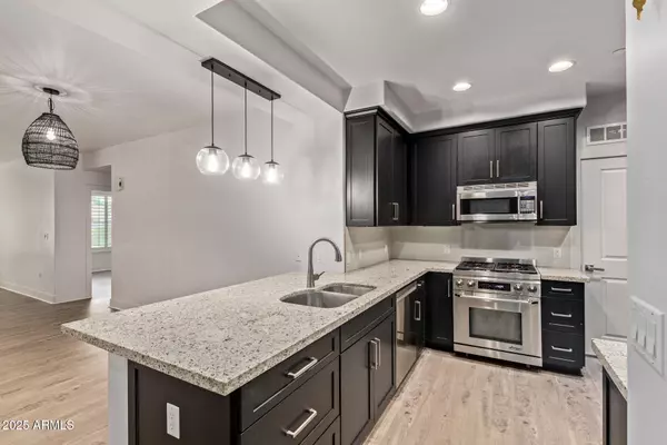 Scottsdale, AZ 85251,4805 N WOODMERE FAIRWAY Drive #1005