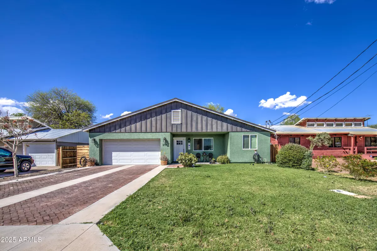 Buckeye, AZ 85326,206 E NARRAMORE Avenue