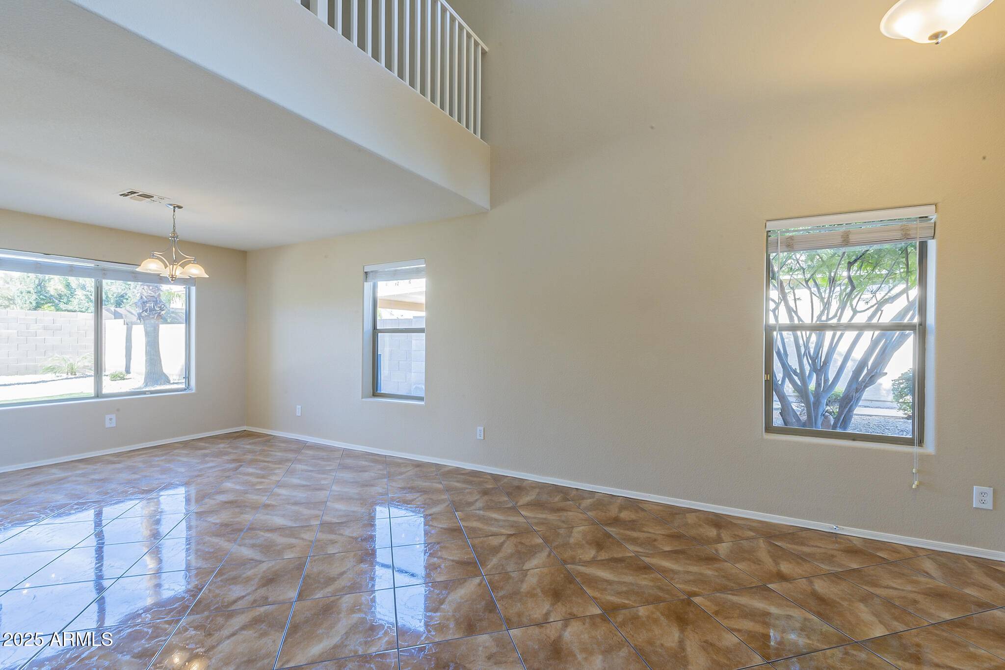 Phoenix, AZ 85024,2228 E AVENIDA DEL SOL Drive