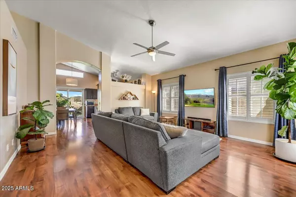 Phoenix, AZ 85022,2122 E ANGELA Drive