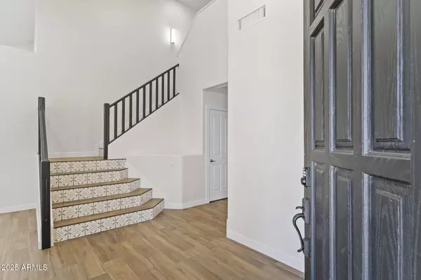 Scottsdale, AZ 85260,10118 E MEADOW HILL Drive