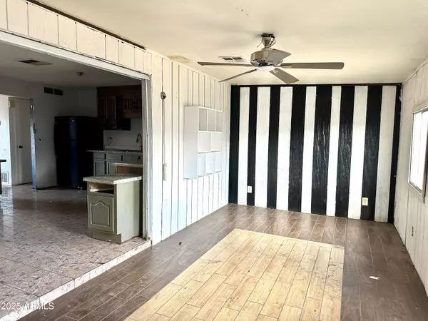 Phoenix, AZ 85033,7961 W CAMPBELL Avenue