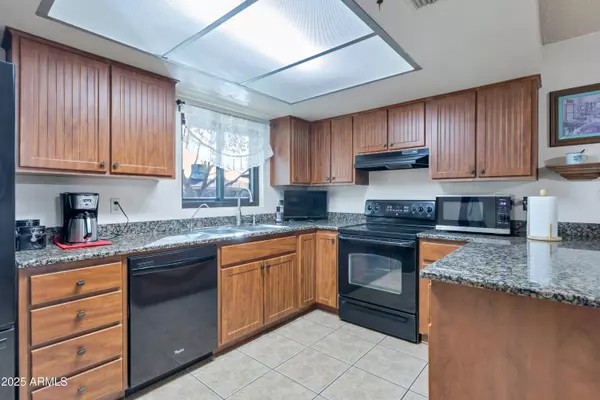 Phoenix, AZ 85035,6913 W WILSHIRE Drive