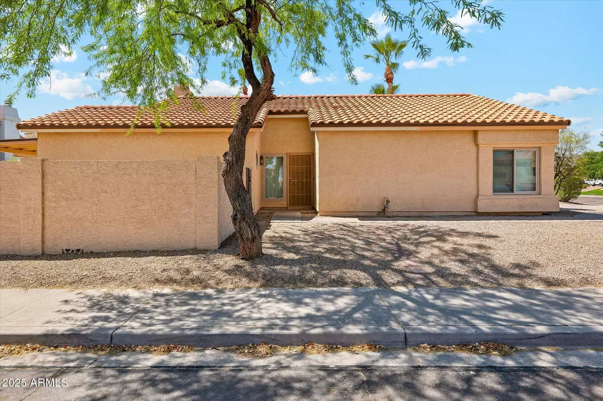 Phoenix, AZ 85044,4353 E DESERT WIND Drive