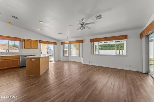 Wickenburg, AZ 85390,825 N SIERRA VISTA Drive