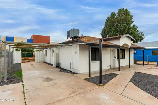 Phoenix, AZ 85034,1129 S 10TH Street